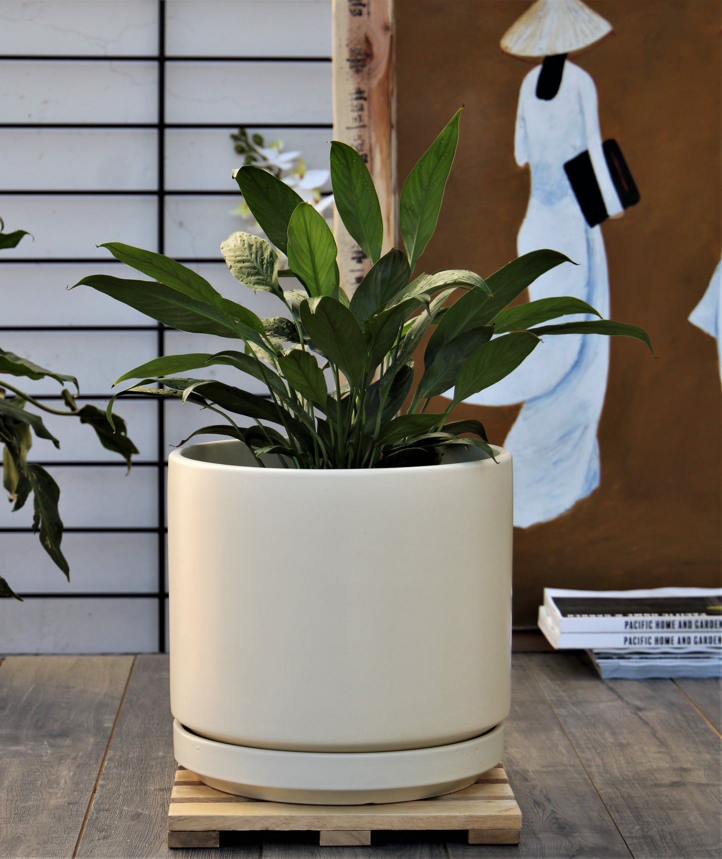 Mid Modern Planter With Detached Saucer